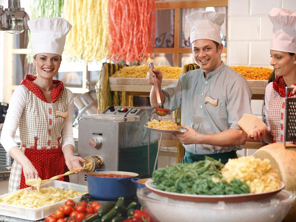 Hotel Landzeit Restaurant Voralpenkreuz 3*